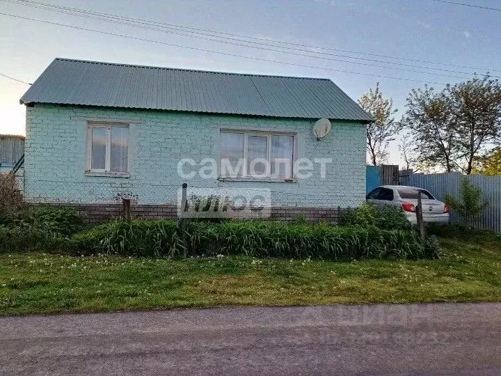 Дом в Орловская область, Дмитровский район, с. Плоское 46 (58 м) - Фото 1