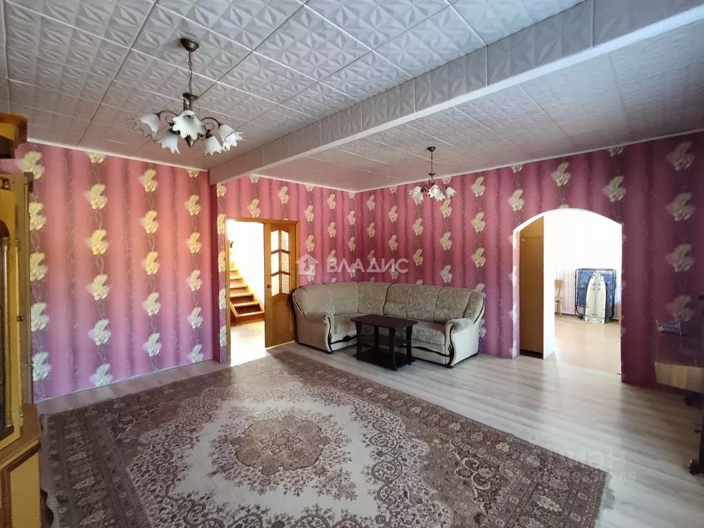 Дом в Московская область, Волоколамск ул. Партизан, 3 (300 м) - Фото 1