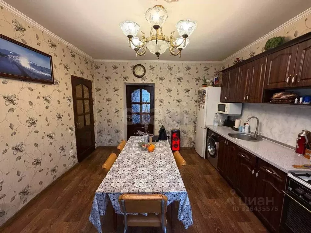 2-к кв. Крым, Симферополь пер. Скифский (61.0 м) - Фото 1