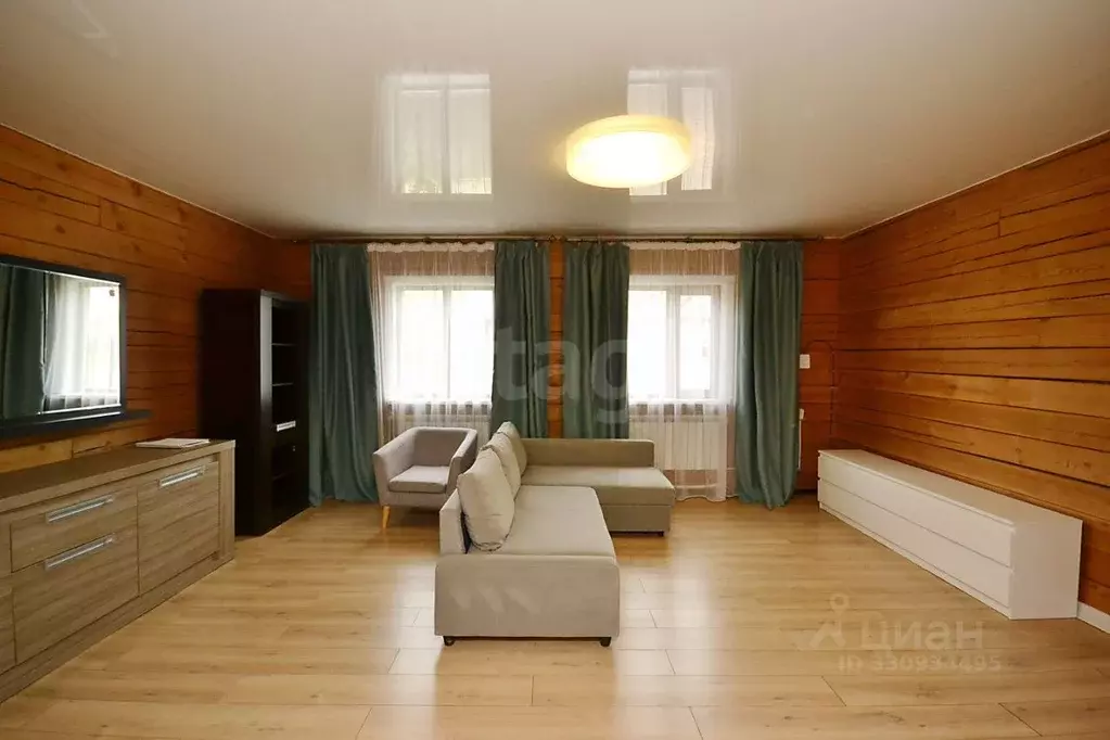 Дом в Саха (Якутия), Якутск ул. Винокурова, 39/2 (131 м) - Фото 1