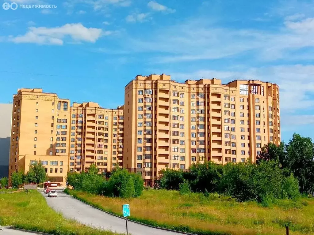 3-комнатная квартира: Новосибирск, Советский район, микрорайон ... - Фото 0