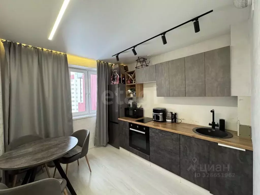 1-к кв. Тюменская область, Тюмень ул. Пермякова, 81 (30.0 м) - Фото 2