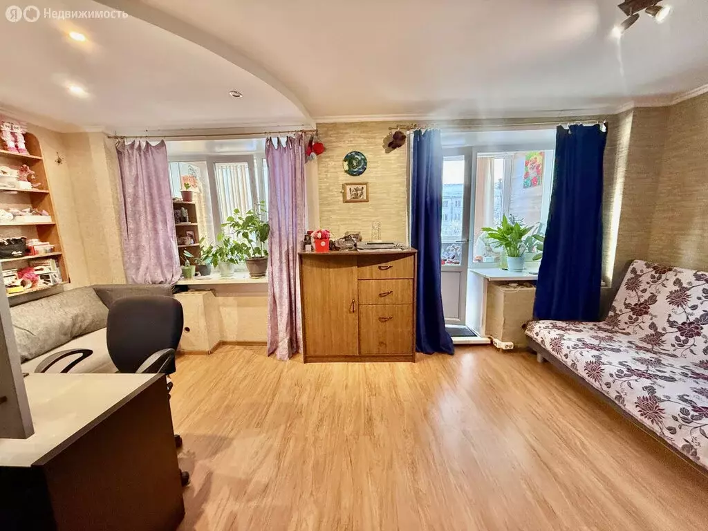 1к в 9-комнатной квартире (25 м) - Фото 1