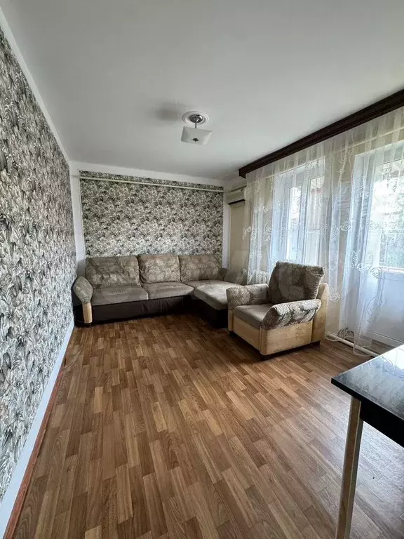 2-к. квартира, 50 м, 2/3 эт. - Фото 1