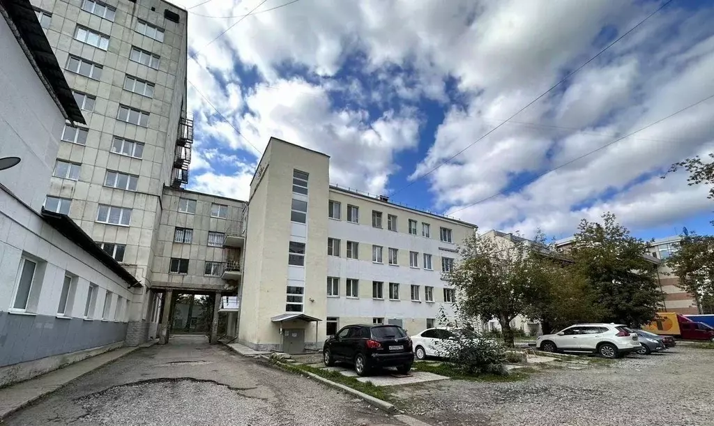 Комната Свердловская область, Екатеринбург ул. Малышева, 136 (16.0 м) - Фото 1