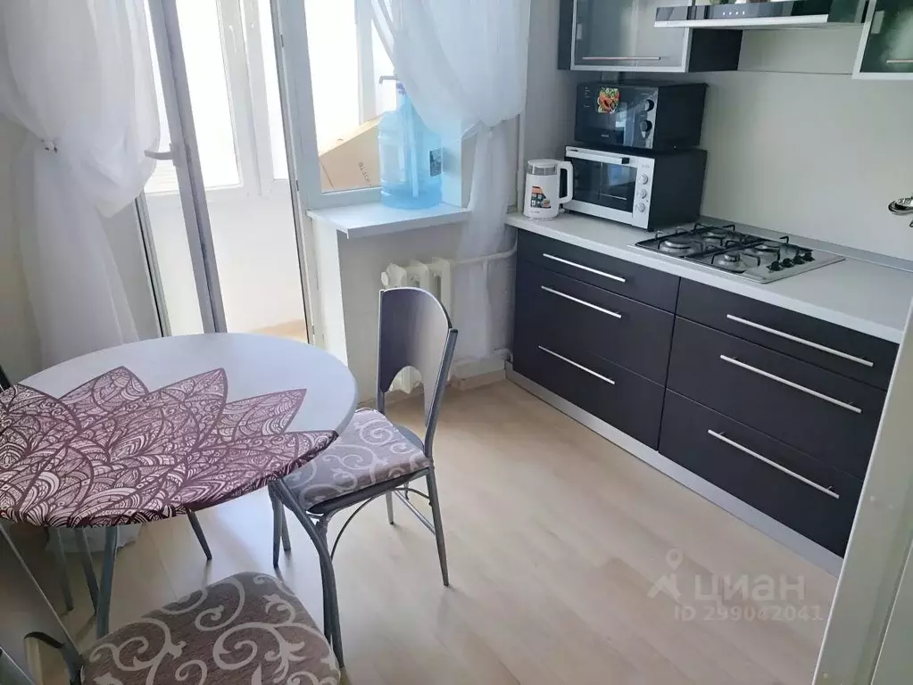 2-к кв. Крым, Симферополь ул. Павленко, 54 (60.0 м) - Фото 0