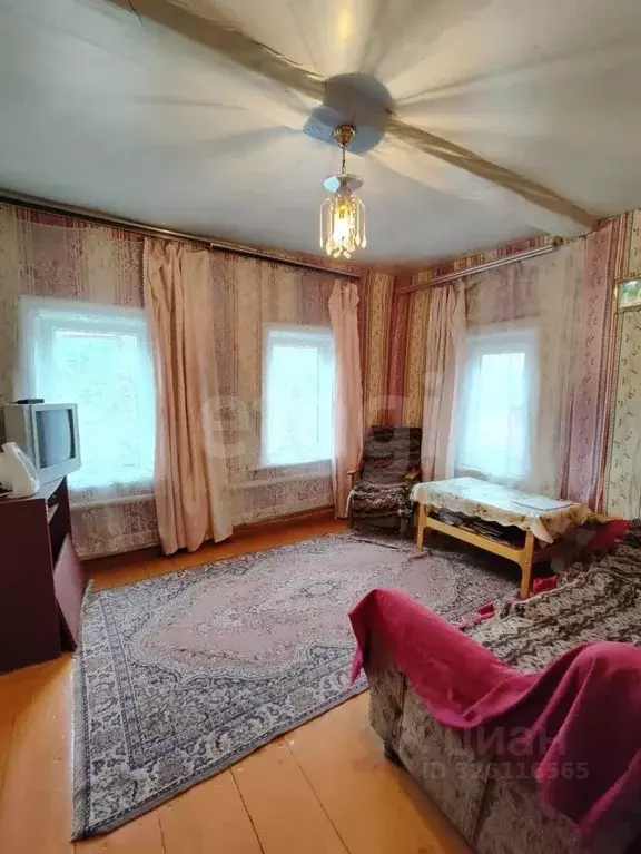 Дом в Саратовская область, Балашов ул. Володарского, 70 (40 м) - Фото 2