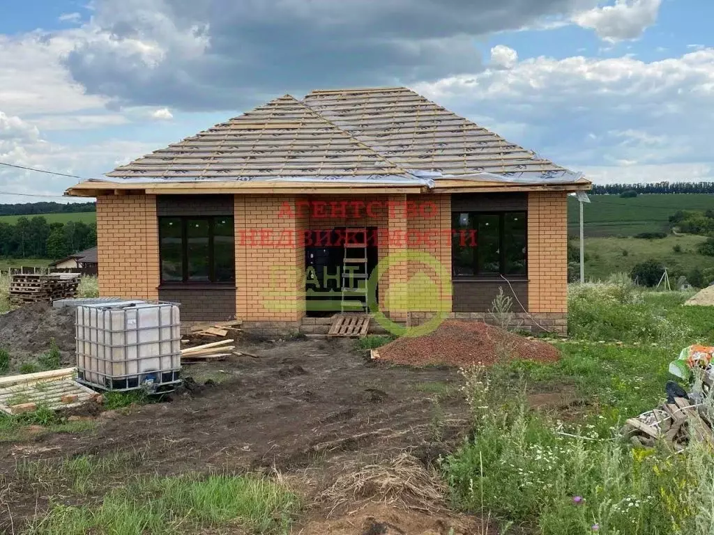 Дом в Белгородская область, Белгородский район, с. Стрелецкое ул. ... - Фото 1