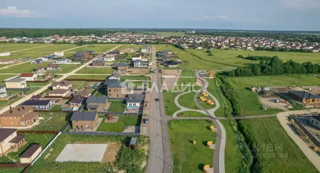 Участок в Ленинградская область, Гатчинский муниципальный округ, д. ... - Фото 2