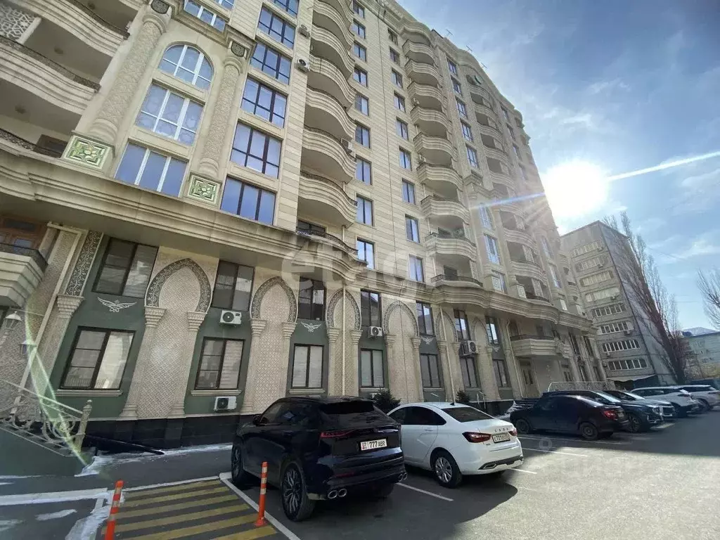 3-к кв. Дагестан, Махачкала ул. Ирчи Казака, 128В (122.0 м) - Фото 1