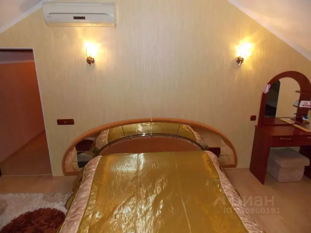3-к кв. Крым, Феодосия ул. Вересаева, 21 (90.0 м) - Фото 0