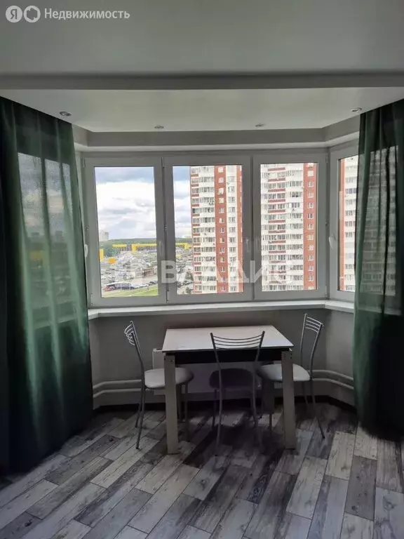 2-комнатная квартира: Боброво, Крымская улица, 17к1 (60 м) - Фото 1