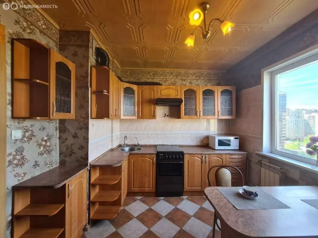 3-комнатная квартира: Санкт-Петербург, Пулковское шоссе, 13к4 (76.1 м) - Фото 0