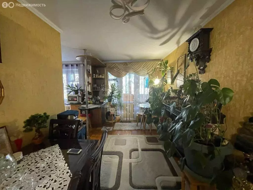 3-комнатная квартира: Симферополь, улица имени Мате Залки, 27 (78.4 м) - Фото 0