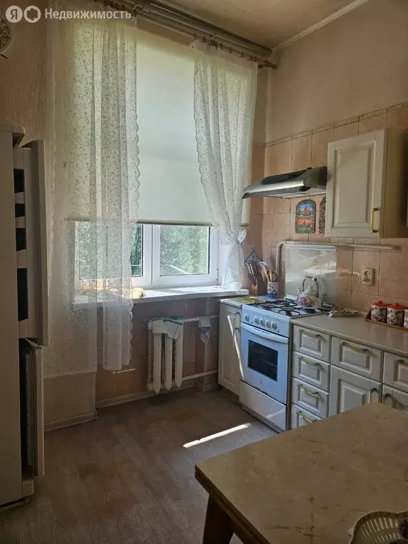 3-комнатная квартира: Новочеркасск, улица Свободы, 36 (65 м) - Фото 0