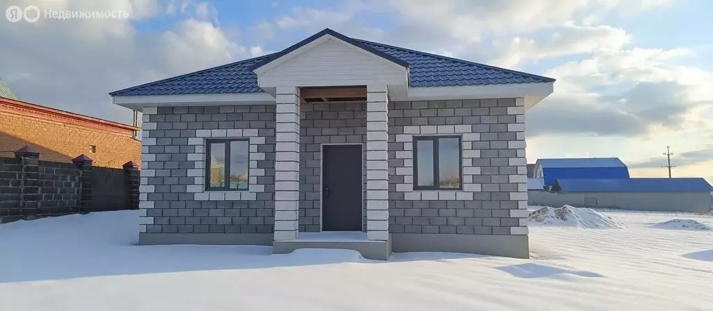 Дом в село Аскарово, Садовая улица (90 м) - Фото 1