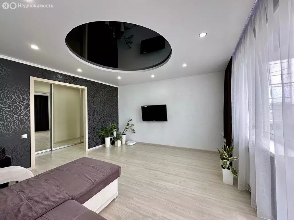 2-комнатная квартира: Саяногорск, микрорайон Центральный, 19 (53 м) - Фото 0