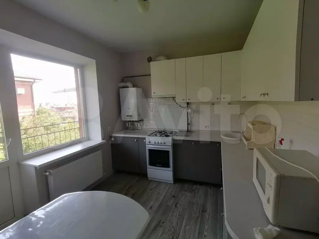3-к. квартира, 65 м, 3/3 эт. - Фото 0