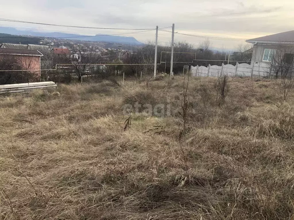 Участок в Крым, Симферополь ул. Генерала Абрамова (10.0 сот.) - Фото 0