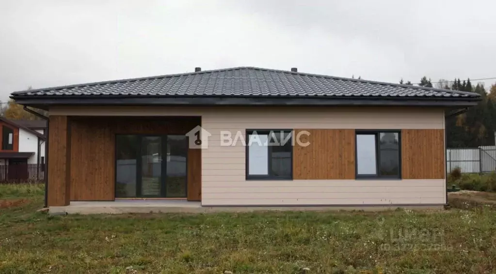 Дом в Калужская область, Жуковский муниципальный округ, Истье с/пос, ... - Фото 2