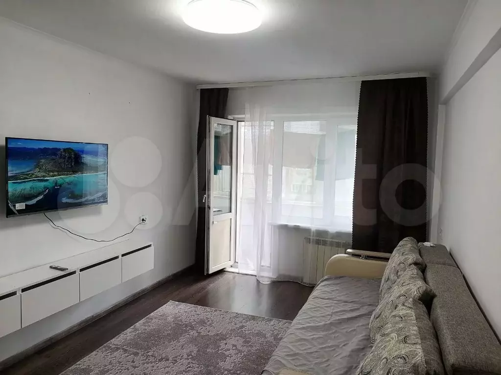 2-к. квартира, 43 м, 5/5 эт. - Фото 0
