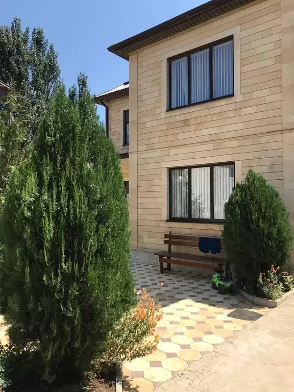 Дом в Дагестан, Избербаш ул. Казбекова, 3А (100 м) - Фото 1