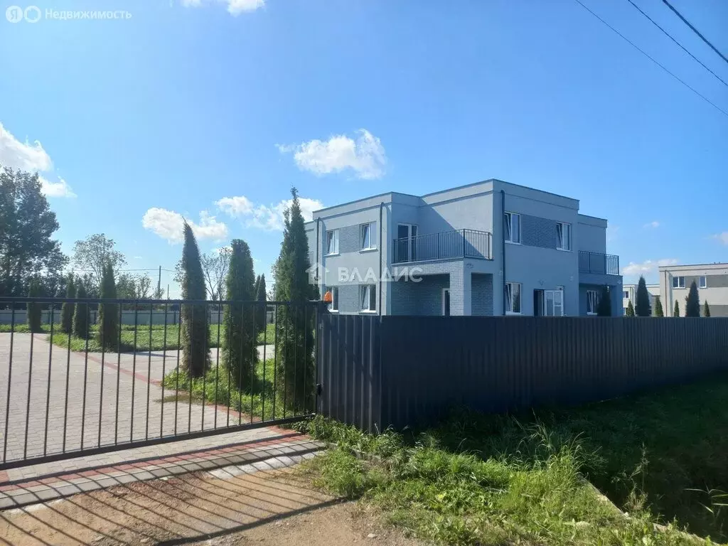 Дом в Калининградская область, Гурьевский муниципальный округ, посёлок ... - Фото 0