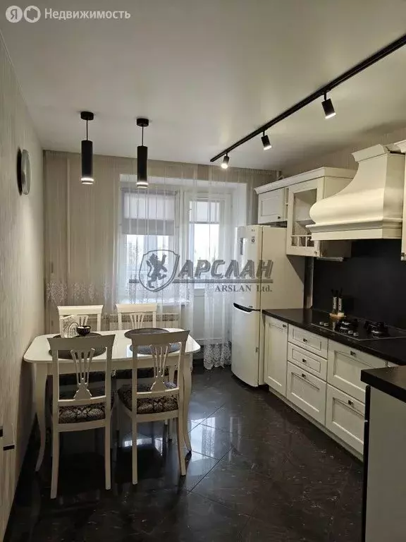 1-комнатная квартира: Казань, улица Зур Урам, 42 (44 м) - Фото 2