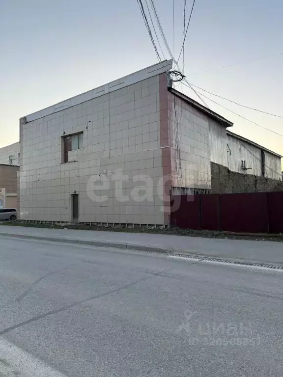 Торговая площадь в Саха (Якутия), Якутск ул. Труда, 2А (983 м) - Фото 2