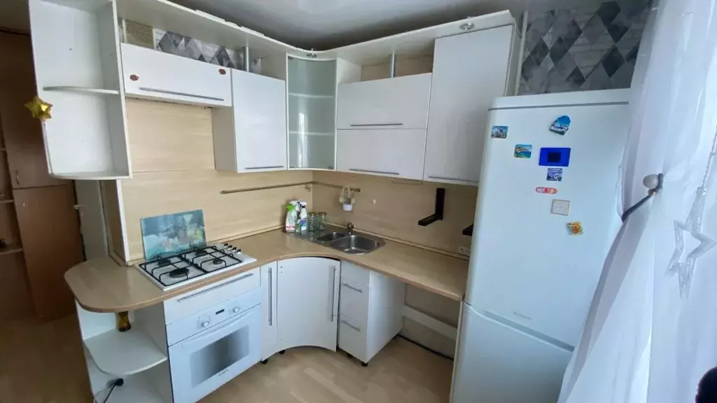 2-к кв. Коми, Усинск Пионерская ул., 15 (47.6 м) - Фото 0