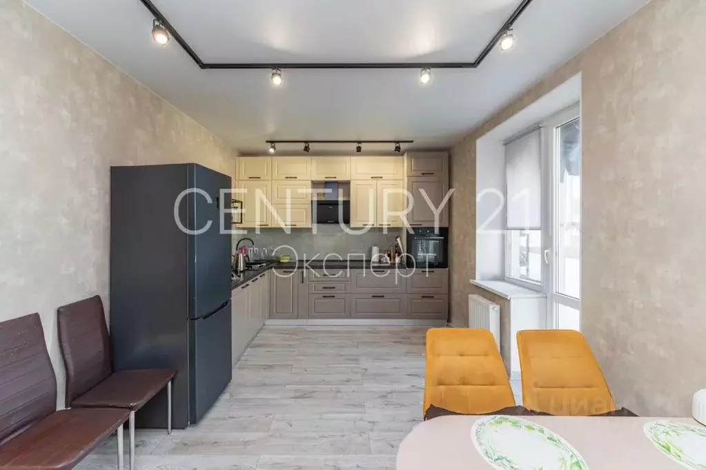 3-к кв. Калининградская область, Калининград бул. Борисовский, 11 ... - Фото 1