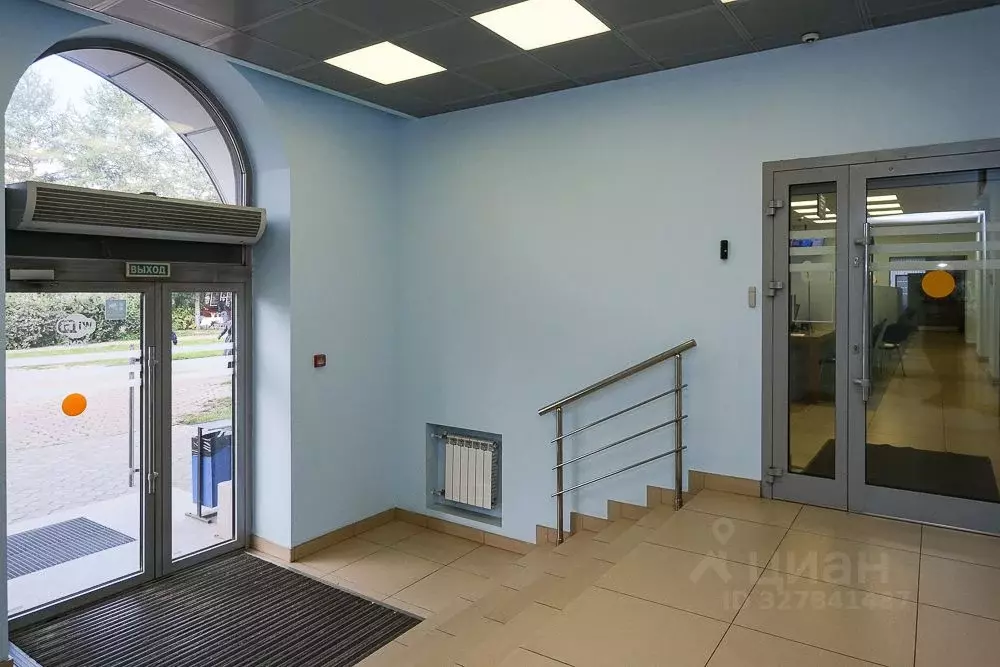 Помещение свободного назначения в Омская область, Омск Тарская ул., 14 ... - Фото 2