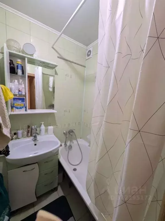 4-к кв. Белгородская область, Белгород ул. Костюкова, 17 (60.2 м) - Фото 2