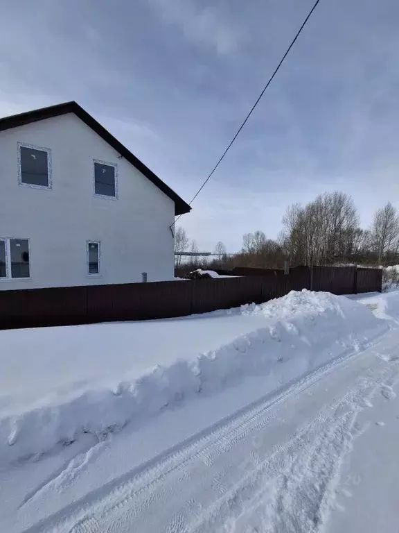 Дом в Башкортостан, Стерлитамакский район, Николаевский сельсовет, ... - Фото 2