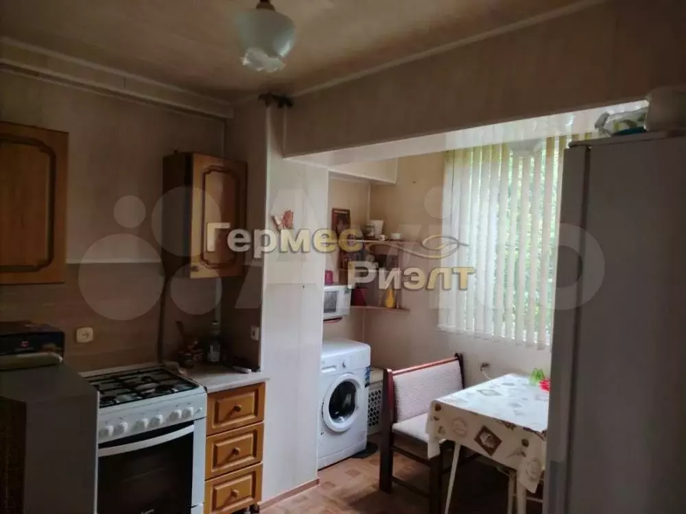 3-к. квартира, 60 м, 1/5 эт. - Фото 0