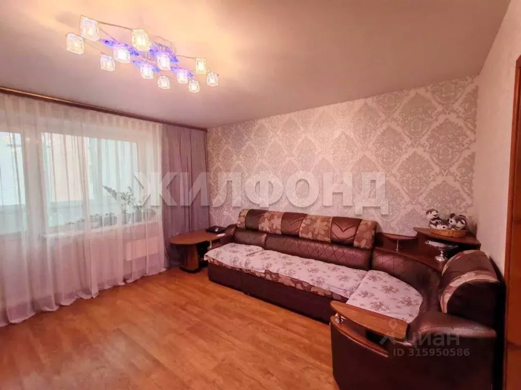 3-к кв. Хакасия, Абакан ул. Некрасова, 22 (64.4 м) - Фото 1