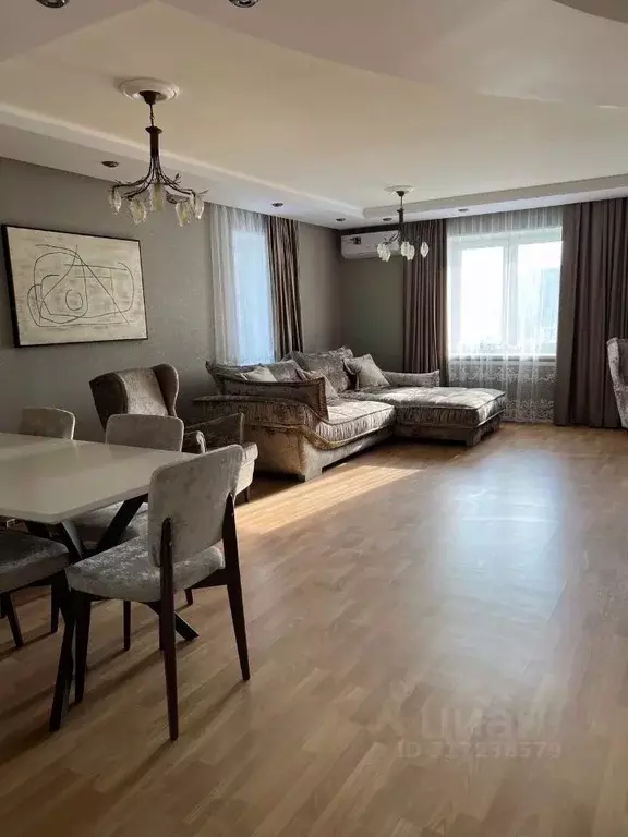4-к кв. Самарская область, Самара просп. Карла Маркса, 17 (260.0 м) - Фото 0