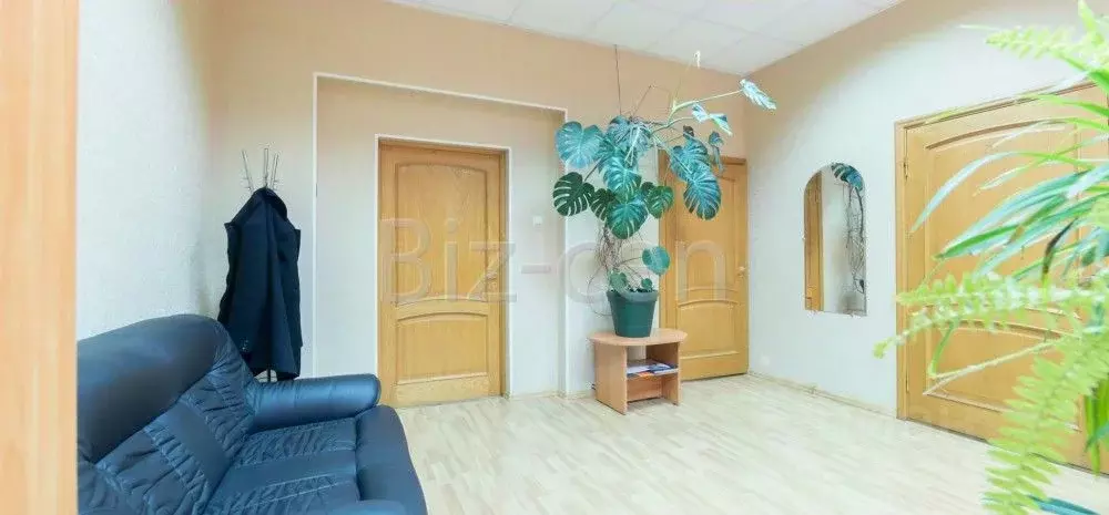 Офис в Санкт-Петербург Уральская ул., 19к10 (20 м) - Фото 1