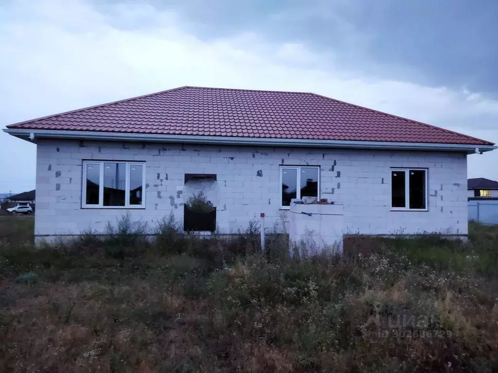 Дом в Белгородская область, Белгородский район, Разумное рп ул. ... - Фото 1