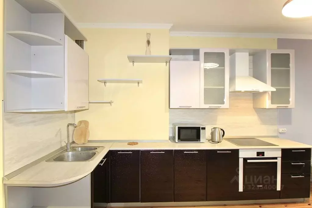 2-к кв. Забайкальский край, Чита ул. Бутина, 125 (87.6 м) - Фото 1