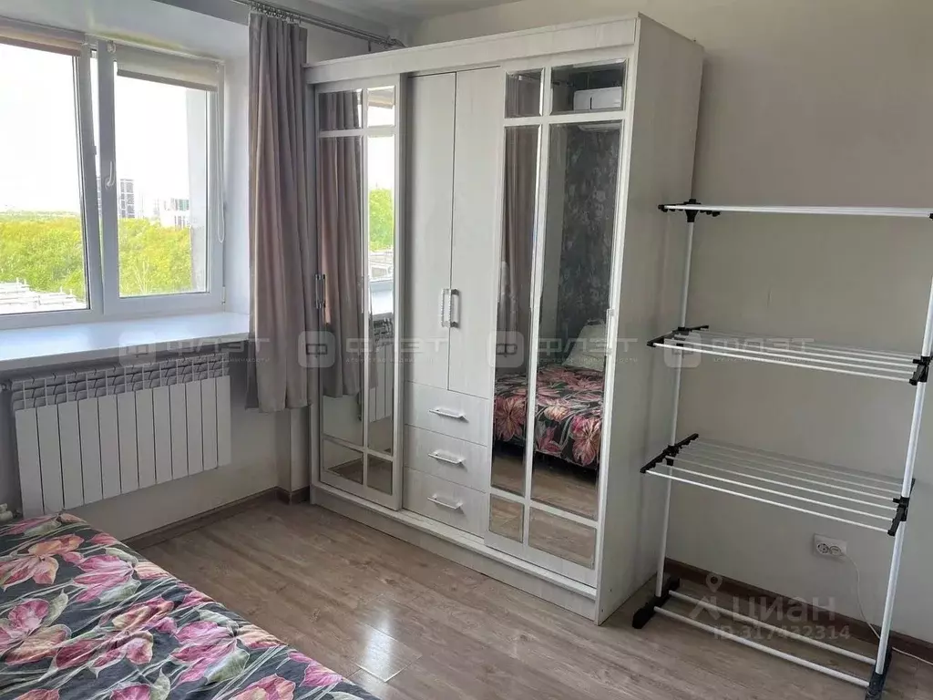 1-к кв. Татарстан, Казань ул. Братьев Касимовых, 82 (18.0 м) - Фото 1