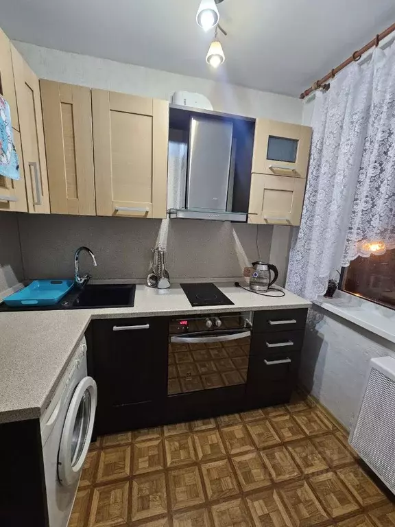 2-к кв. Иркутская область, Иркутск ул. Ломоносова, 11 (46.0 м) - Фото 0