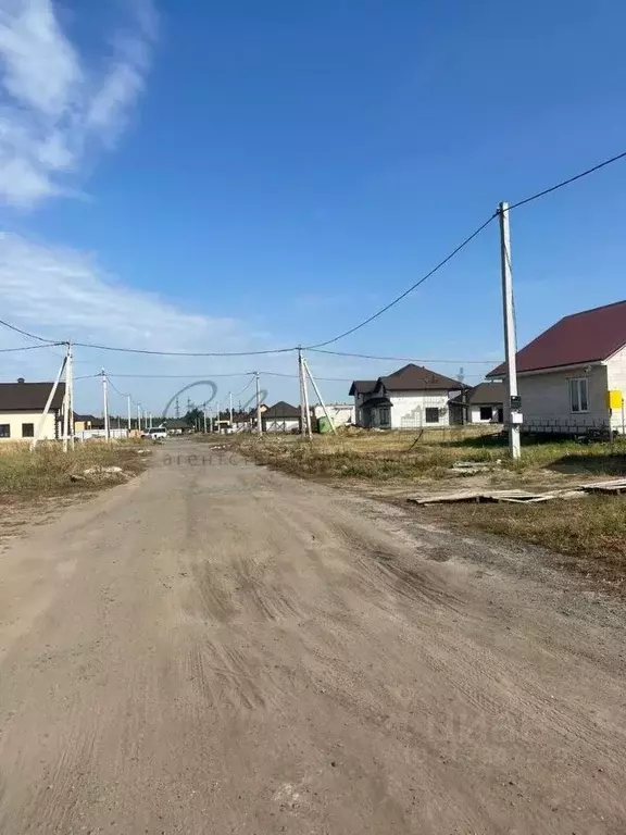 Участок в Белгородская область, Старооскольский городской округ, с. ... - Фото 1