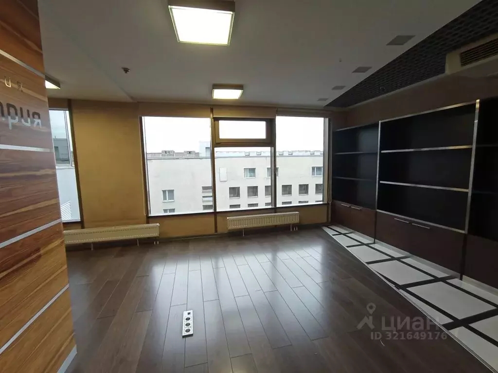 Офис в Санкт-Петербург пл. Александра Невского, 2 (71 м) - Фото 2