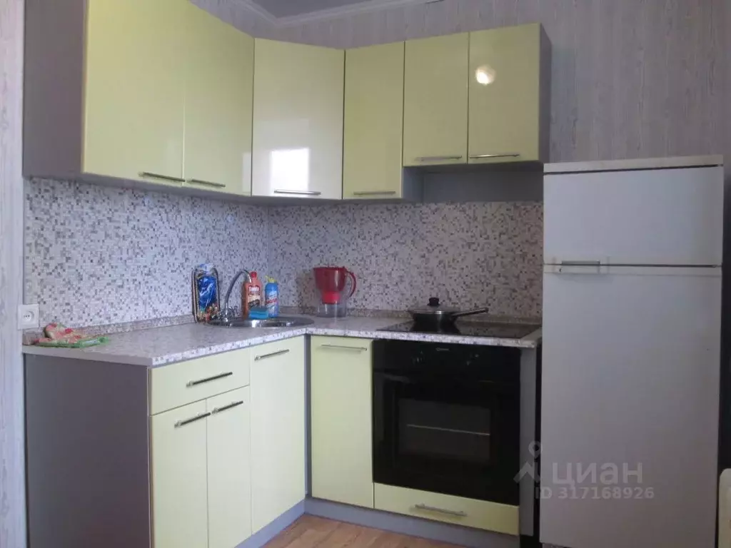 2-к кв. Брянская область, Брянск ул. Ромашина, 15 (46.6 м) - Фото 0
