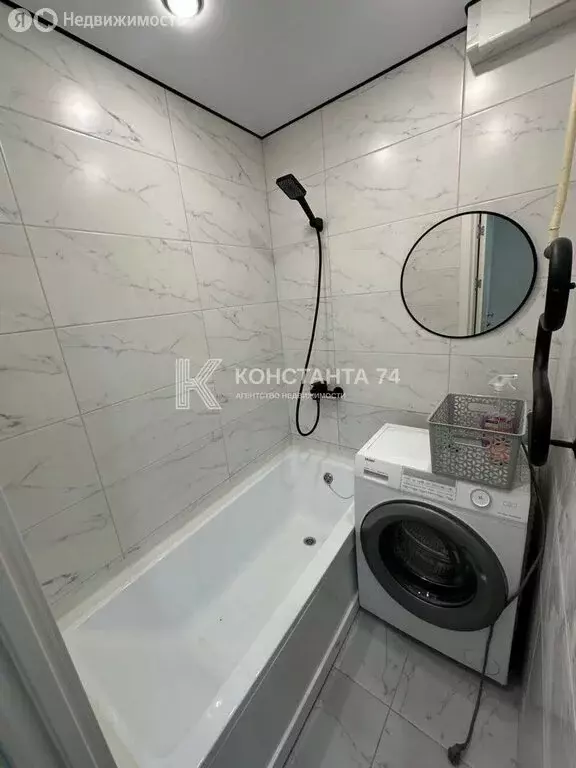 2-комнатная квартира: Чебаркуль, улица Карпенко, 11А (45.8 м) - Фото 1