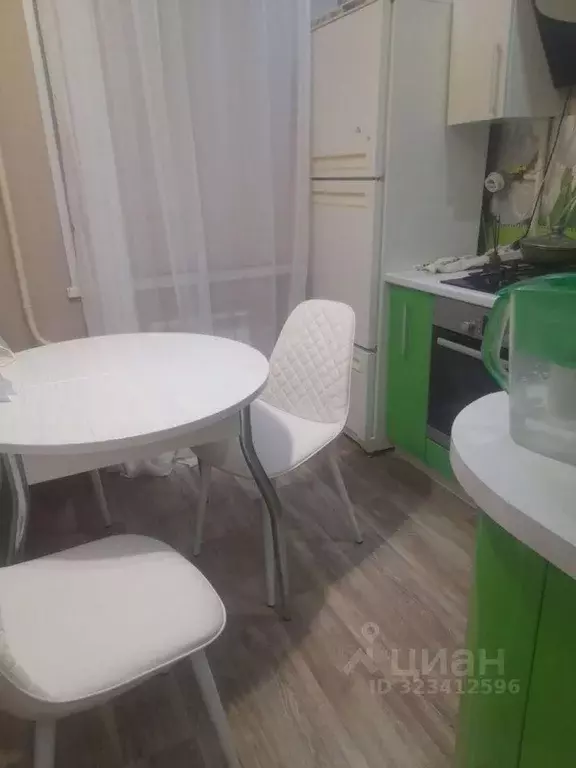 2-к кв. Белгородская область, Старый Оскол Интернациональный мкр, 38 ... - Фото 1