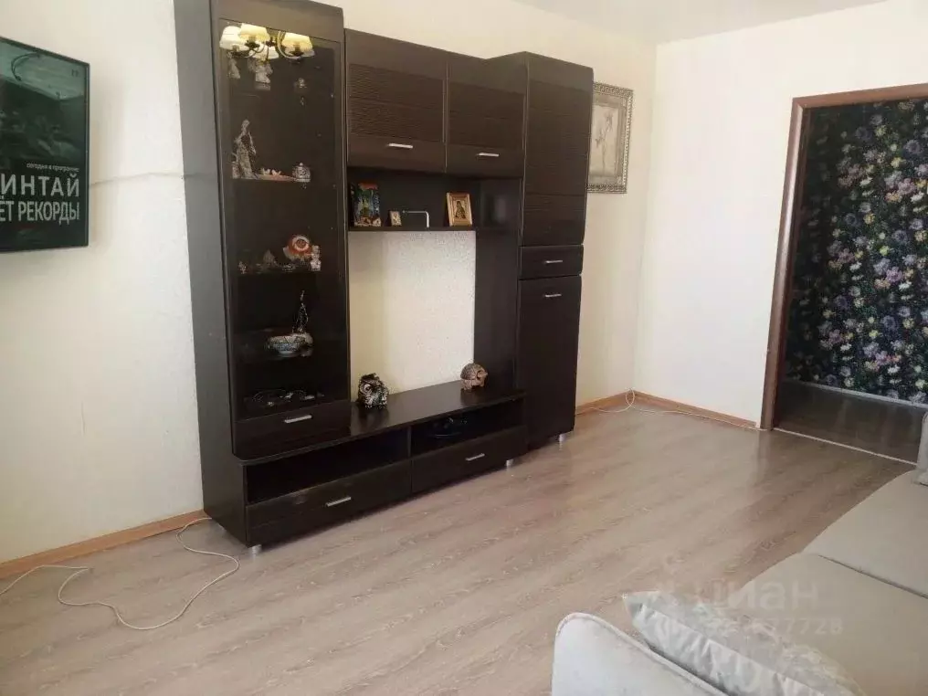 3-к кв. Татарстан, Набережные Челны ул. Раскольникова, 49А (65.4 м) - Фото 1