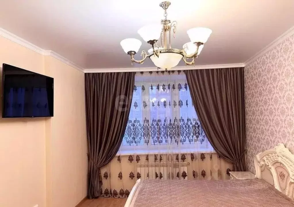 1-к кв. Тюменская область, Тюмень Заречный проезд, 43 (40.0 м) - Фото 1
