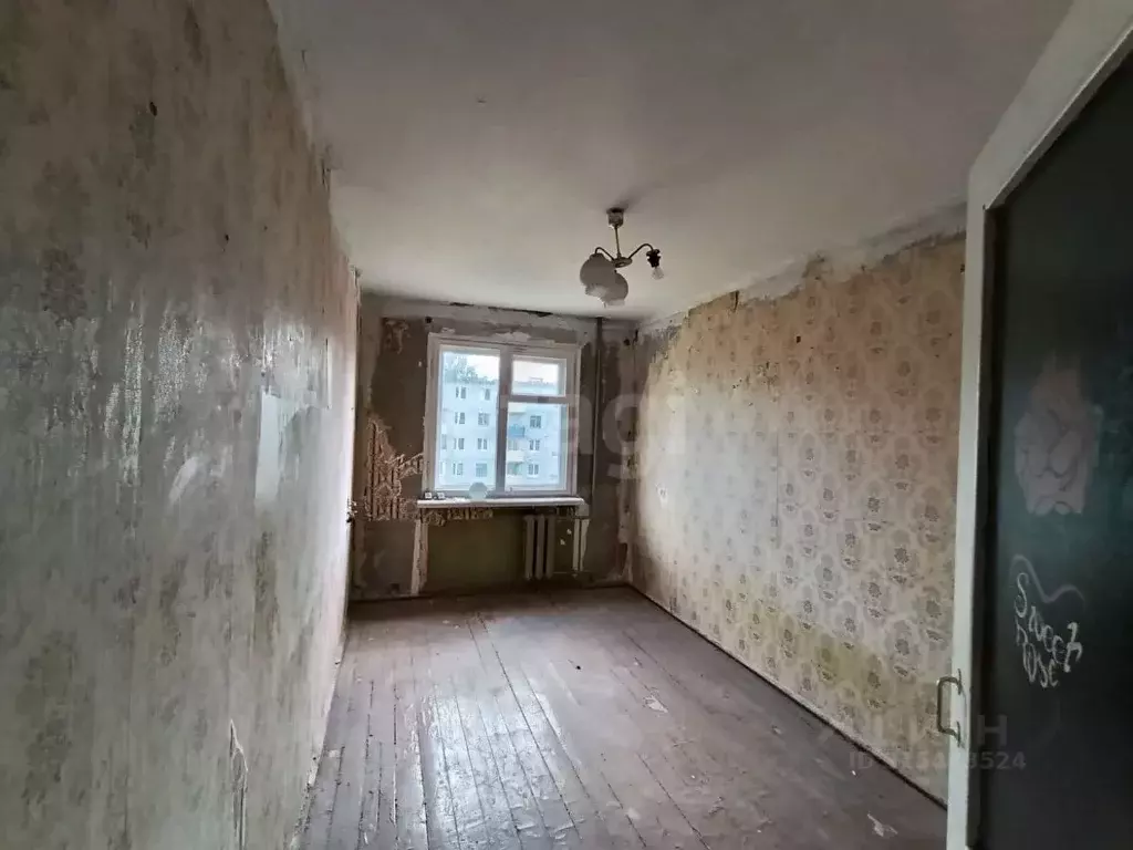 3-к кв. Псковская область, Печоры Заводская ул., 2б (55.0 м) - Фото 1